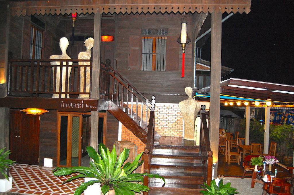 สวิส ล้านนา ลอดจ์ Hotel เชียงใหม่ ภายนอก รูปภาพ