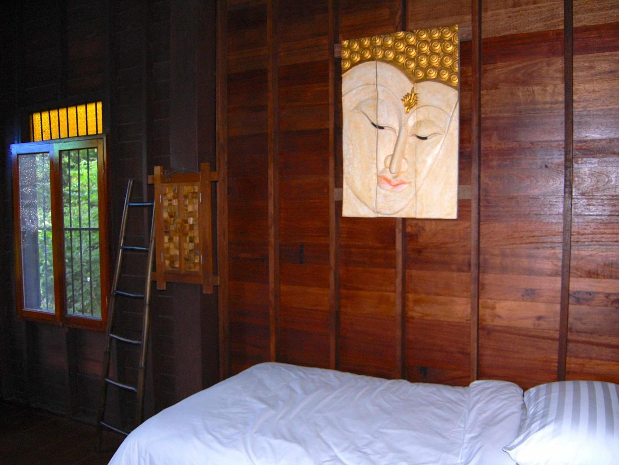 สวิส ล้านนา ลอดจ์ Hotel เชียงใหม่ ภายนอก รูปภาพ