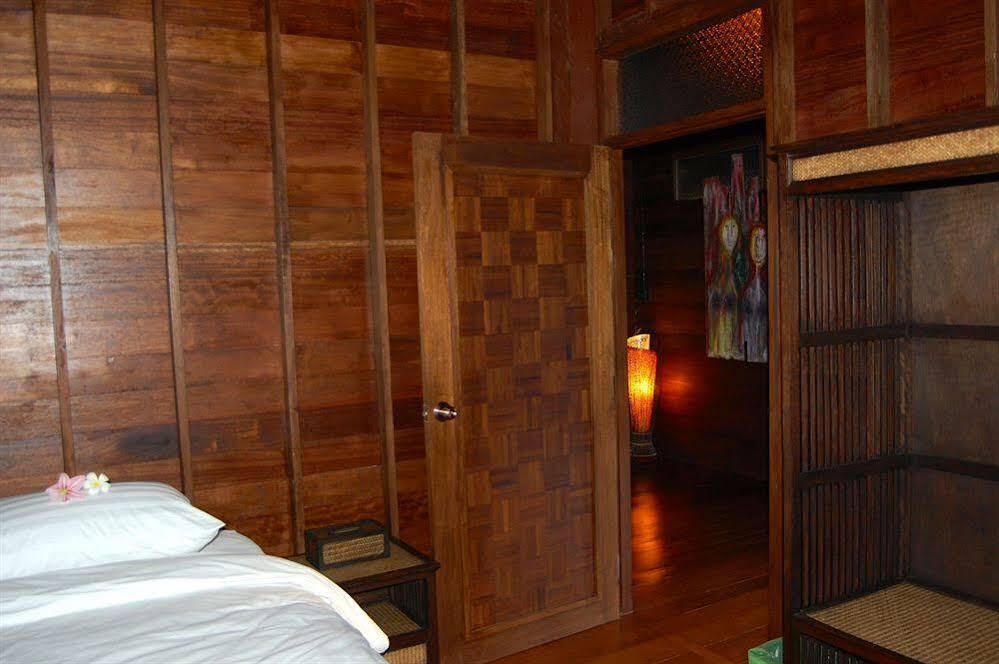 สวิส ล้านนา ลอดจ์ Hotel เชียงใหม่ ภายนอก รูปภาพ